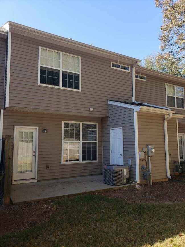 118 Bumble Cir, Mauldin, SC 29662 Townhome Rentals in Mauldin SC