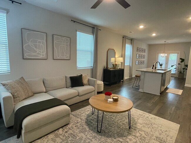 Foto del edificio - 1109 Button Buck Ln