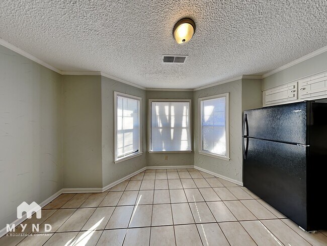 Foto del edificio - 6514 Cherry Bark Dr