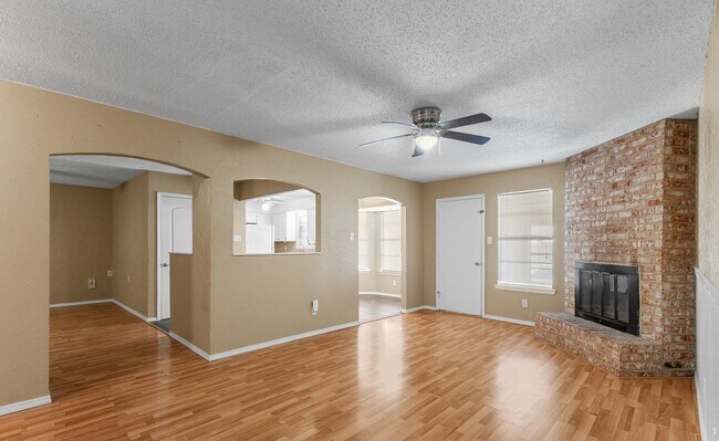 Foto del edificio - 216 Dirks Dr