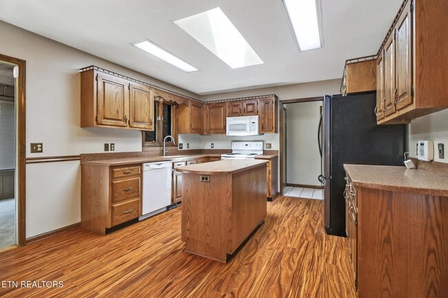 Foto del edificio - 101 Walden Ridge Dr