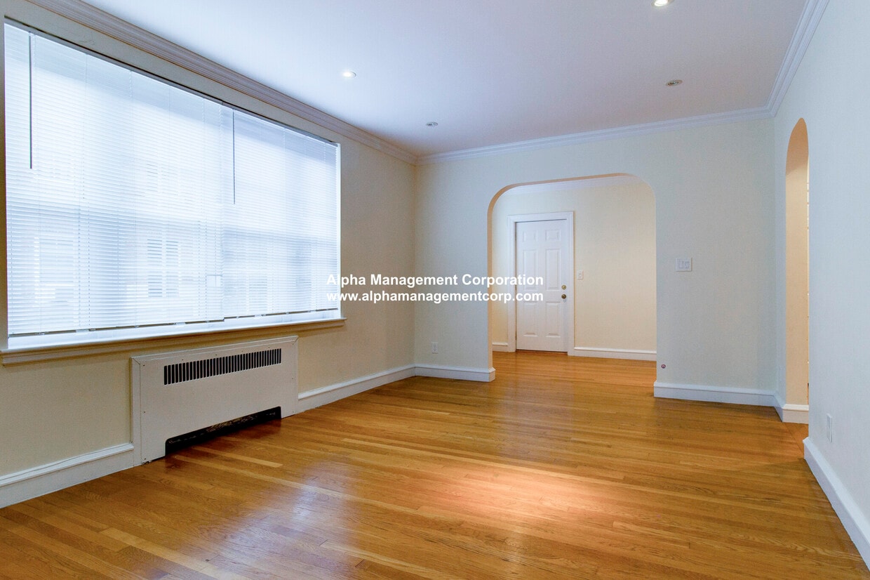 Primary Photo - 65 Park St