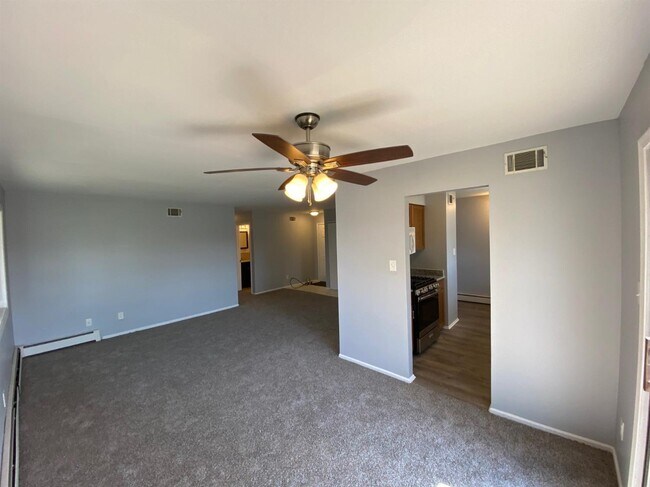 Foto del edificio - 5033 W 82nd Ct