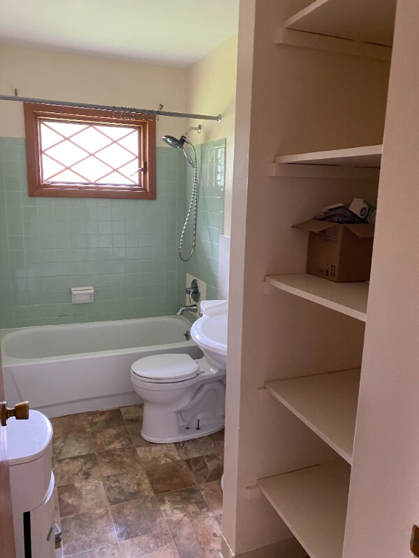 1204 Silverbrook Dr, Columbus, OH 43207 House Rental in Columbus, OH