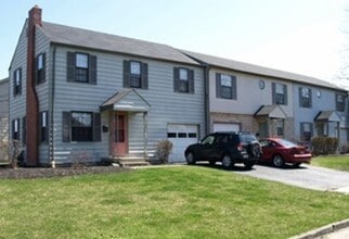 Building Photo - 1580 Doten Ave