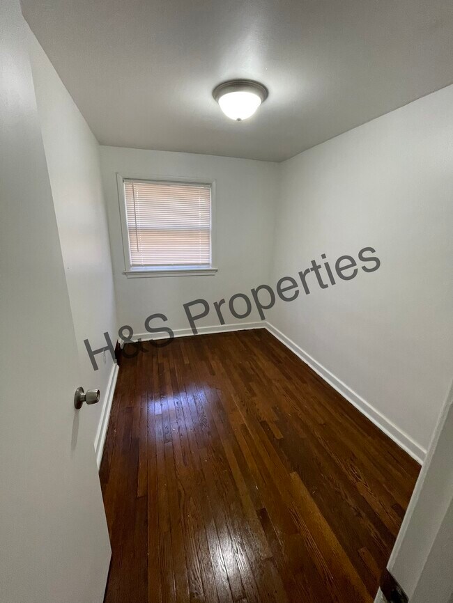 Foto del edificio - 2454 Brookwood St