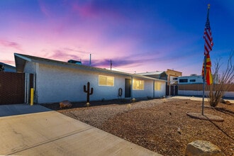 Building Photo - 2261 Sahara Dr