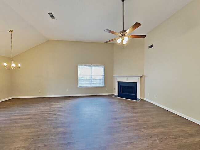 Building Photo - 416 Browning Field Way