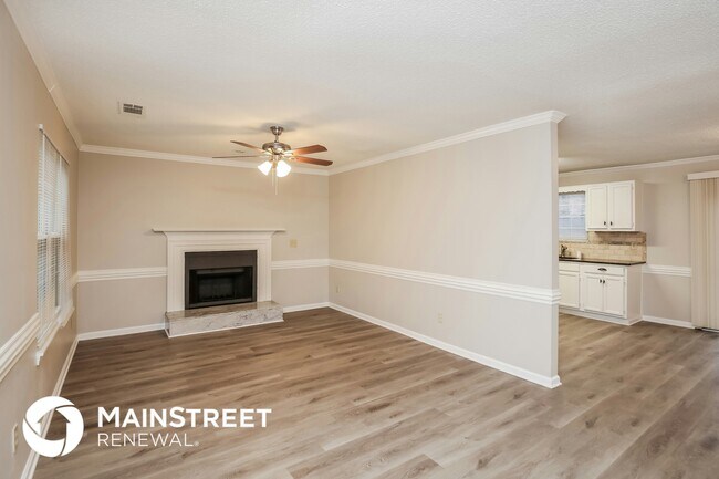Building Photo - 1545 Dogwood Dr