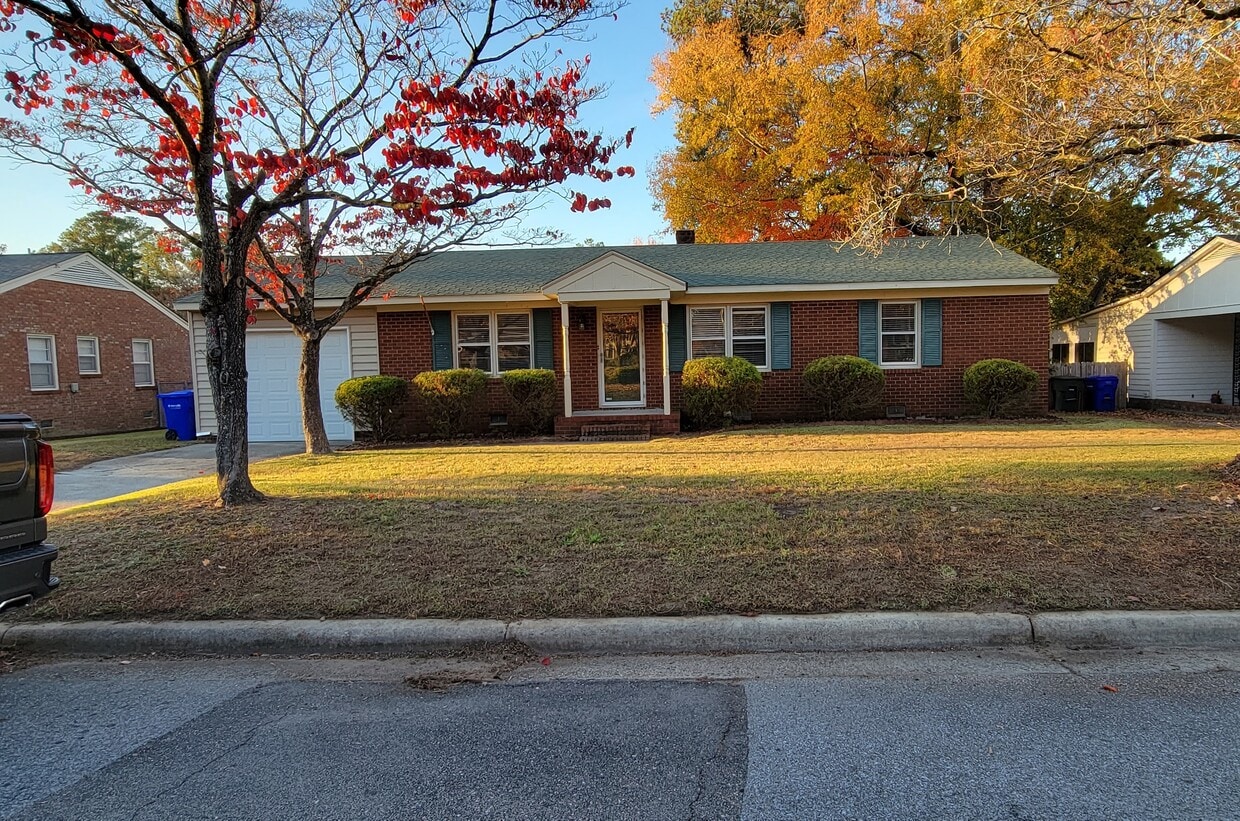 204 Nichols Dr, Greenville, NC 27858 House Rental in Greenville, NC
