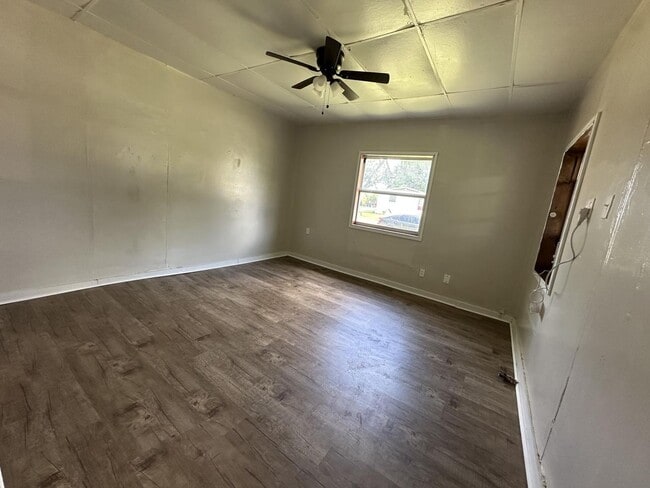 Foto del edificio - Available Home for Rent