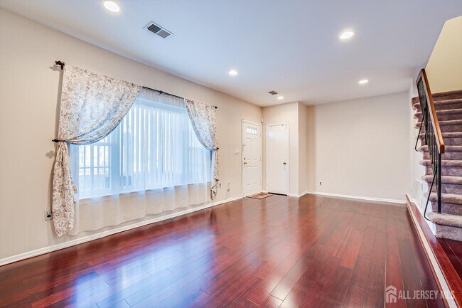 Foto del edificio - 1224 Thomas Ave