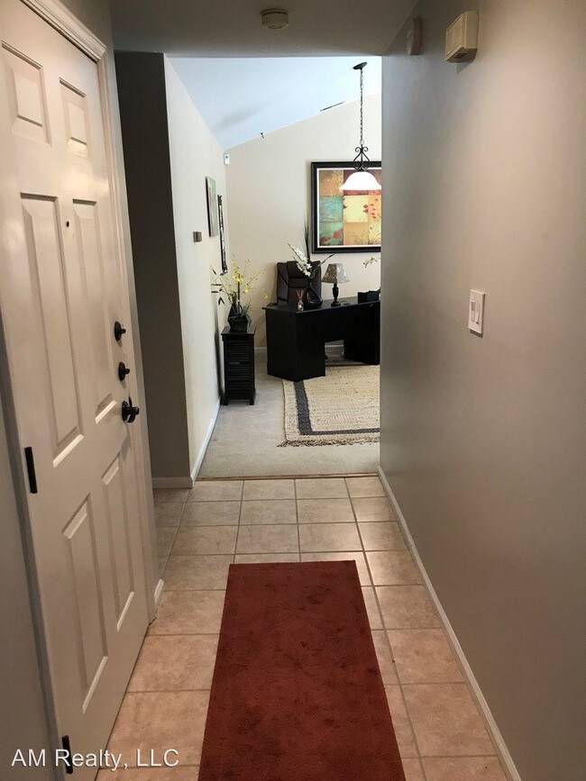 Foto del edificio - 2 br, 2 bath House - 768 MARSH ROAD UNIT 5