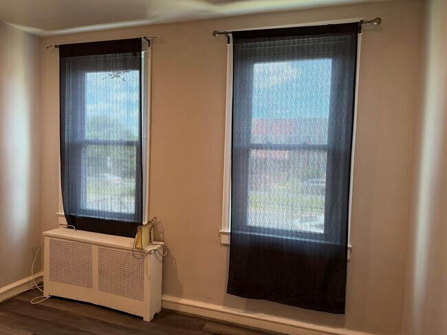 Foto del edificio - 3615 Erdman Ave