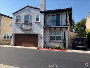 Building Photo - 2889 Plaza del Amo