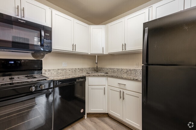 Interior Photo - The Enclave at Kings Orchard