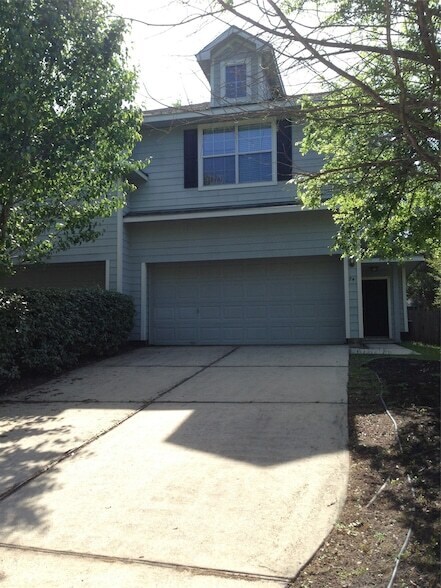 Foto del edificio - 74 Blue Creek Ct