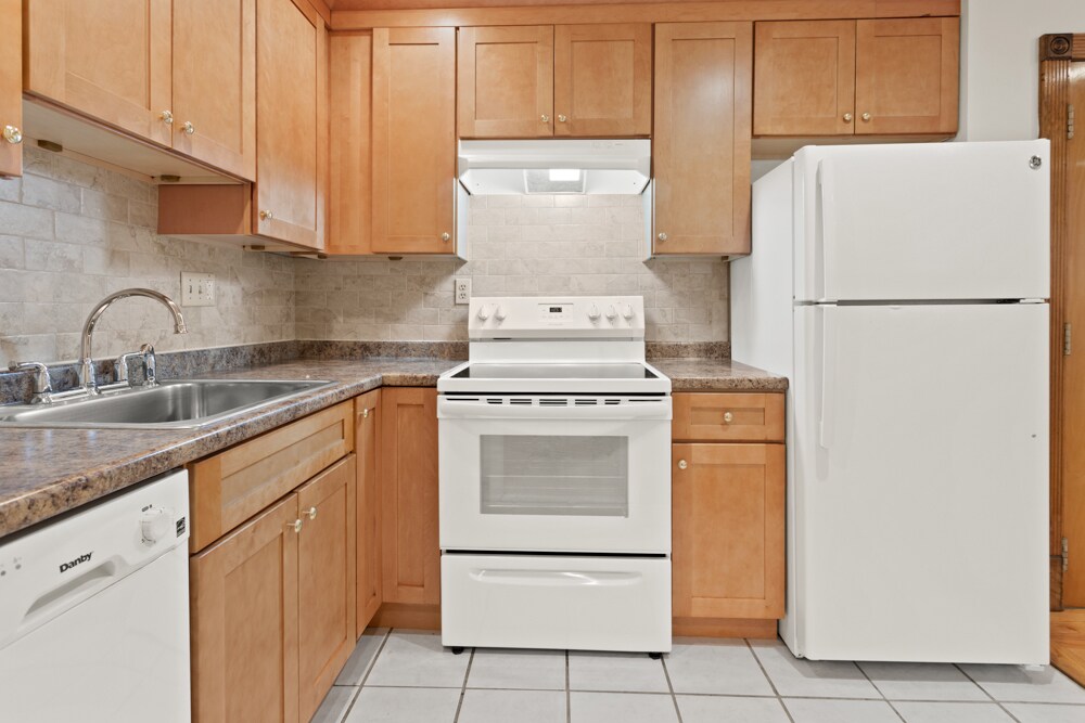 Primary Photo - 70 Lafayette Ave