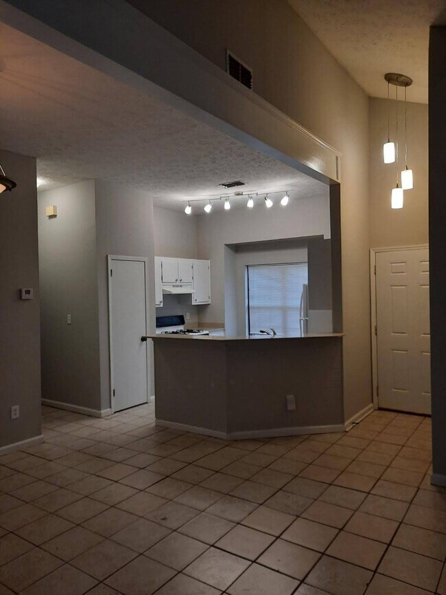 Building Photo - 3841 Perry Hill