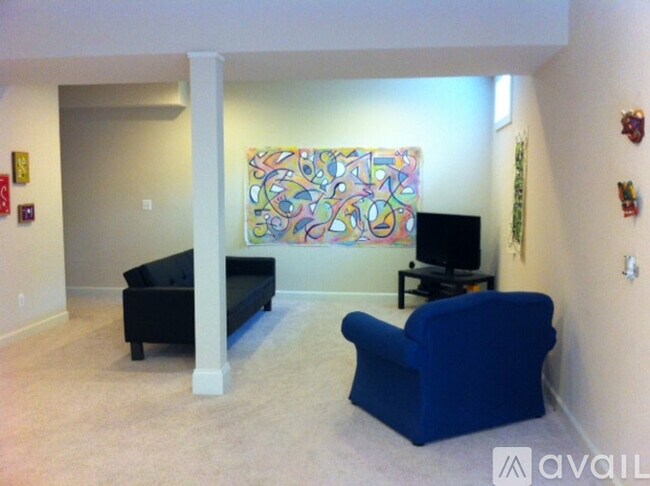 Foto del edificio - 1606 Simmons Ct
