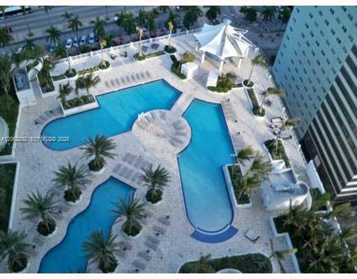 Foto del edificio - 244 Biscayne Blvd