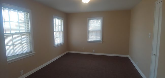 Building Photo - 2449 N 51st Blvd