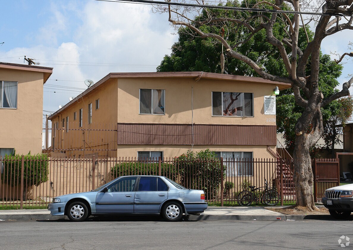 Foto del edificio - 2205 Myrtle St