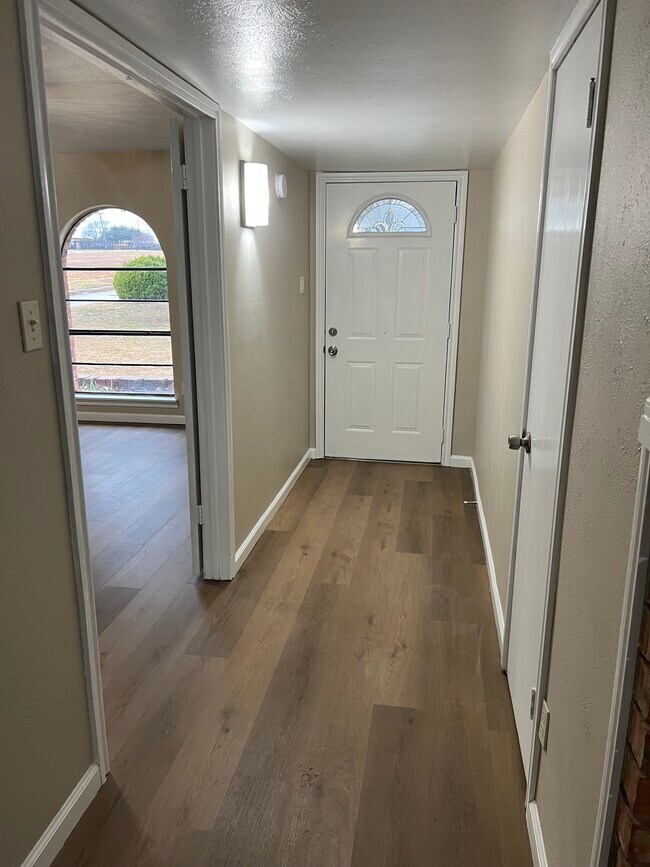 Foto del edificio - 6500 Kiowa Ct