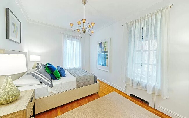 Foto del edificio - 35 W 81st St