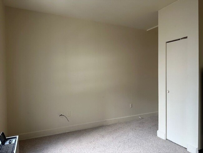 Foto del edificio - 213 N 2nd St