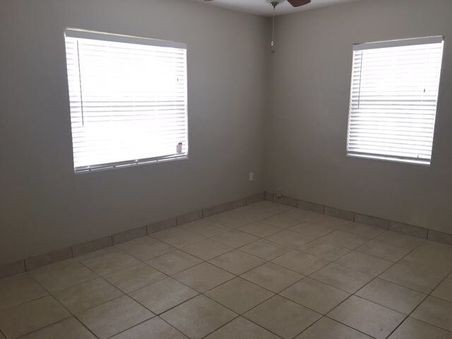 Foto del edificio - 840 Woodlawn St