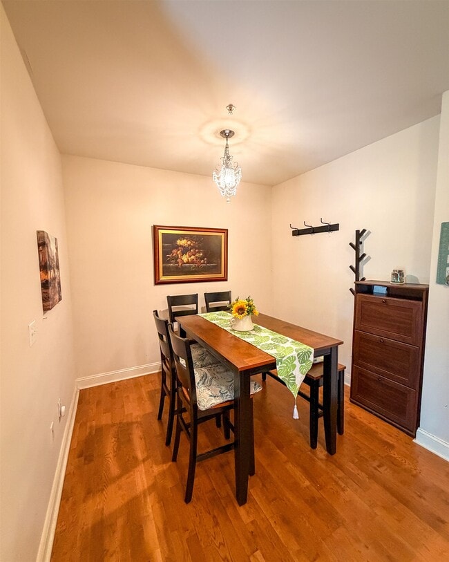 Building Photo - 2113 Windsor Park Ct