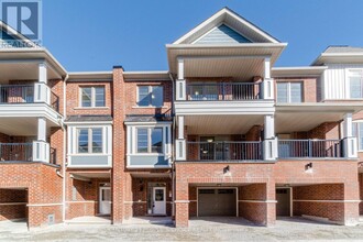 Building Photo - 5 Waterside Wy