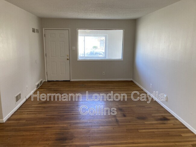 Building Photo - 224 Mc Alpine Dr