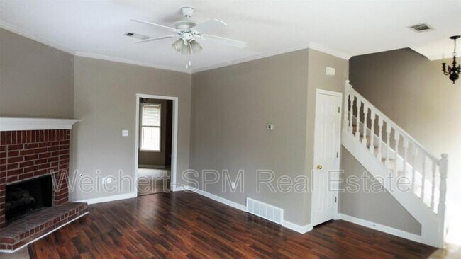 Building Photo - 8669 N Ashley Glen Cir