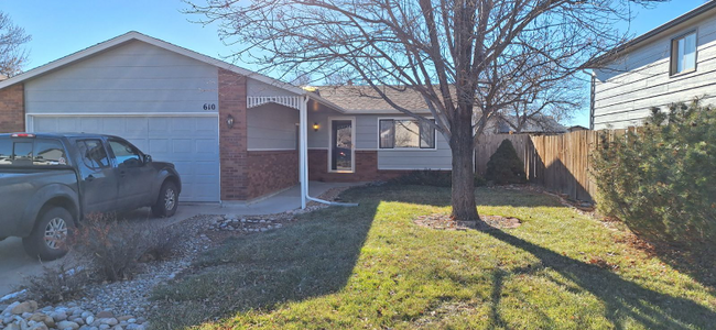 Building Photo - 610 Peach Tree Pl