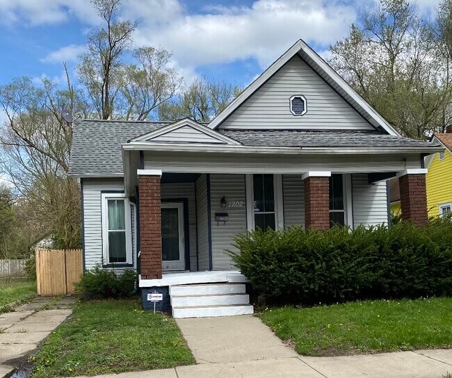 Exterior - 1202 S 4th St