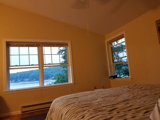 Foto del edificio - 66 Lake Dr