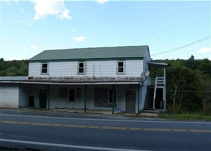 Building Photo - 1833 Moselem Springs Rd