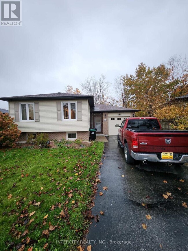 Photo du bâtiment - 63 Bronte Crescent