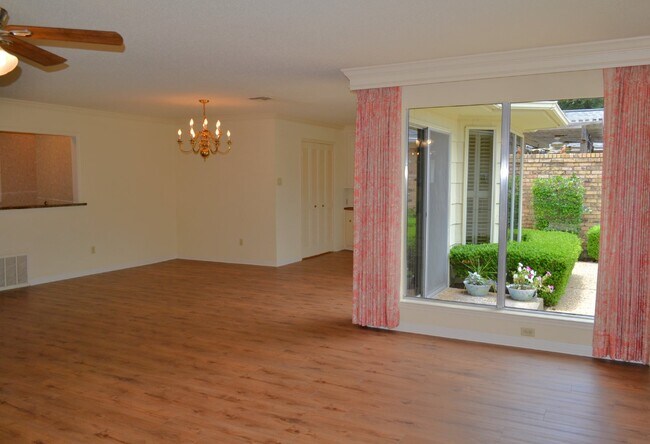 Foto del edificio - Charming 2 Bed, 2 Bath Home in Waco - Perf...