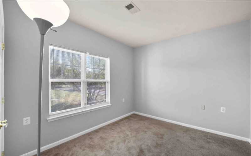Foto del edificio - 3114 Bellamy Way