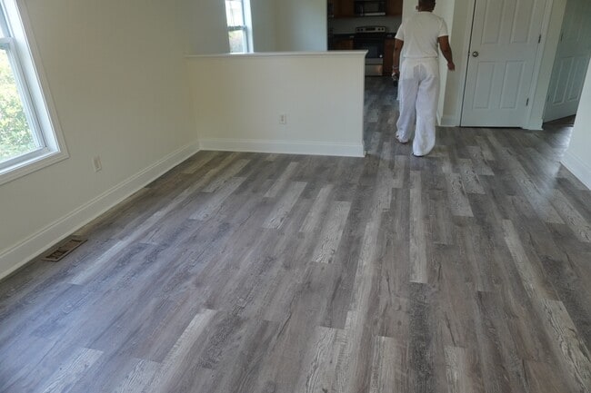 Photo - 306 N 30th St House