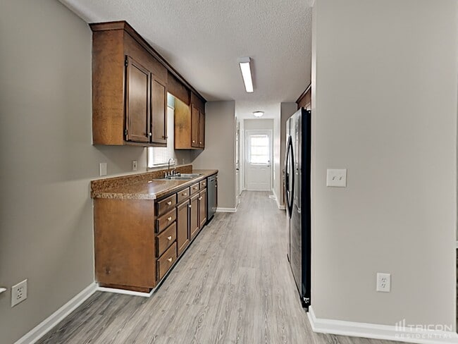 Building Photo - 5008 Lacewood Court Concord NC
