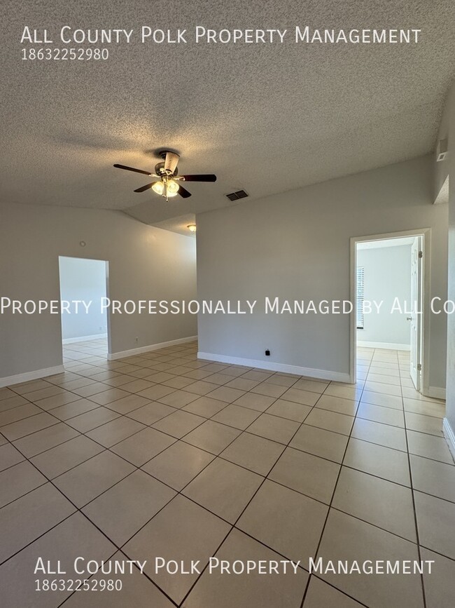 Building Photo - Spacious 3 Bedroom Home for Rent