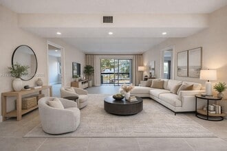 Building Photo - 731 N Pine Island Rd