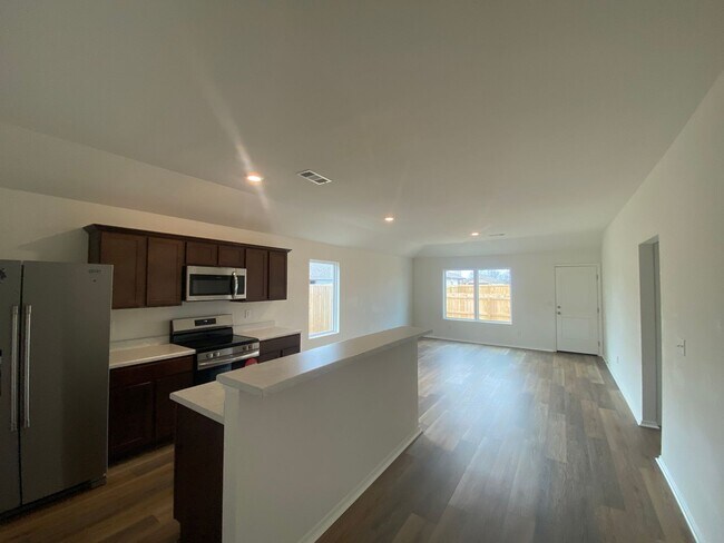 Foto del edificio - 4 Bedroom, 2 Bathroom home in Valley View School District!