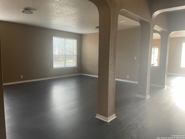 Foto del edificio - 24303 Grace Park