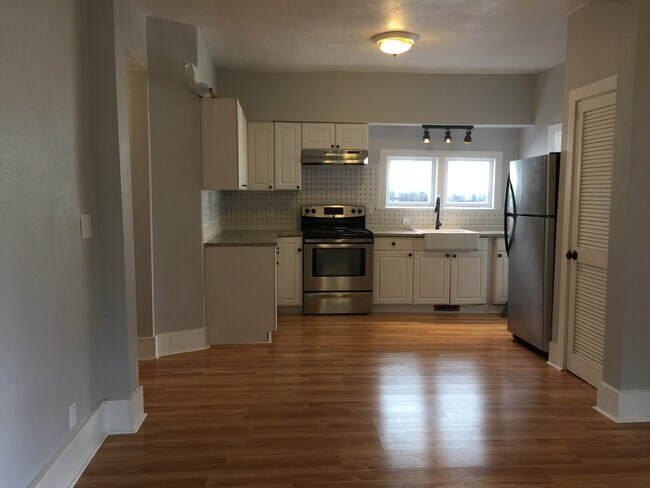 Foto del edificio - 435 E Willamette Ave