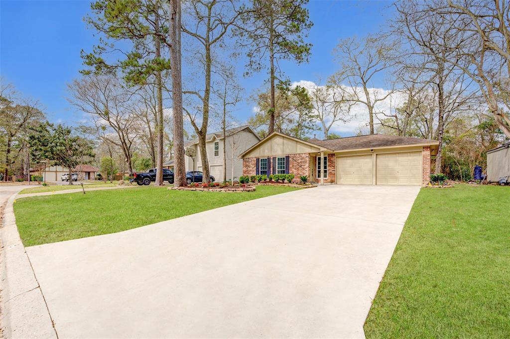 9 Summer Crest Cir, Spring, TX 77381 House for Rent in Spring, TX